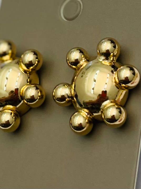 GOLDEN - Round Polished Stud (shiny gold) BER530