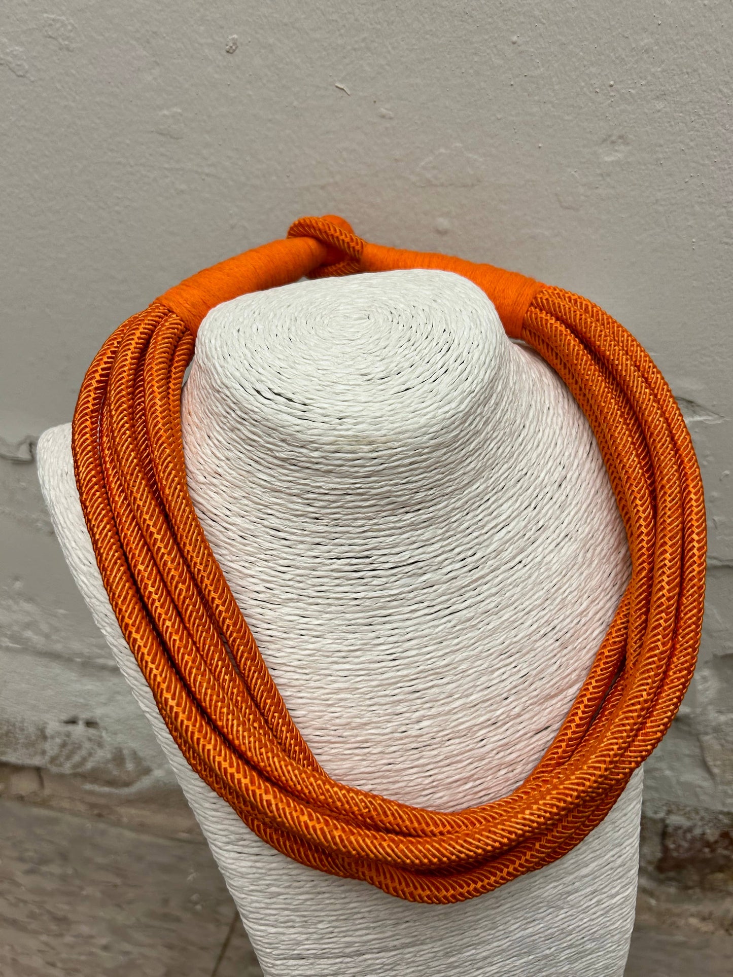 Slub 8-Strand Necklace (orange)